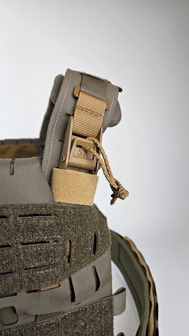 Antithesis Shoulder Harness Quick-Release Adapter