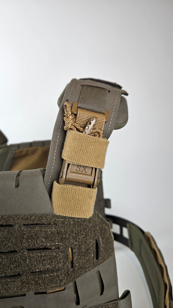 Antithesis Shoulder Harness Quick-Release Adapter