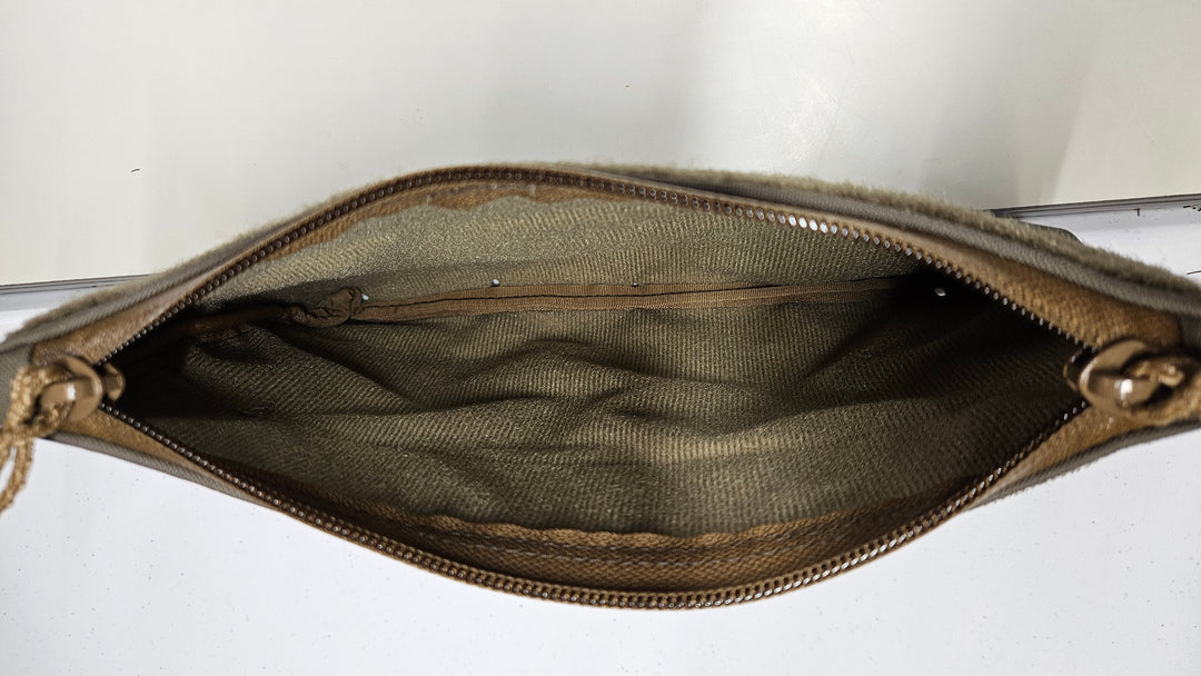 Kangaroo Pocket Pouch