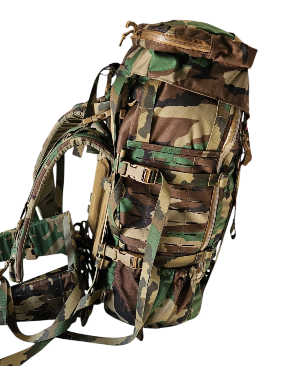 Tricorne Top Lid